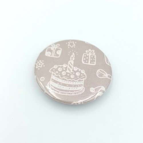 Badge gâteau anniversaire 37 mm