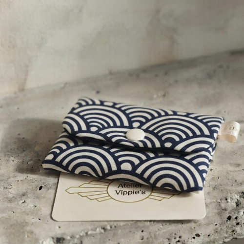 Porte cartes en tissu bleu marine et blanc