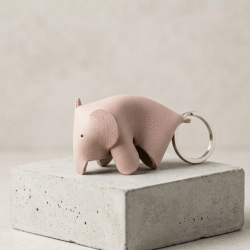 Éléphant en cuir porte clés