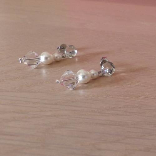 Boucles d'oreilles blanc/cristal pour robe de mariée/mariage/soirée/cérémonie/coktail perles nacrées,toupies cristal, boucles d'oreilles pas cher 