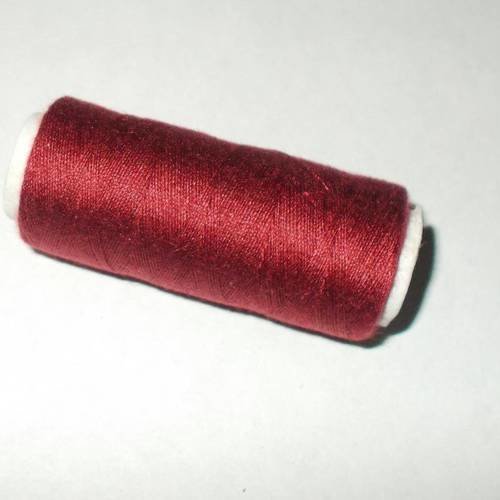 Bobine de fil à couture couleur rouge marron n°1 