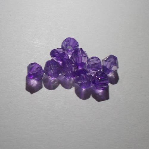 Perles translucides couleur violette 