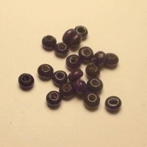Perles en bois couleur violet x50