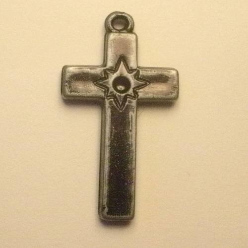 Breloque croix acrylique couleur noire