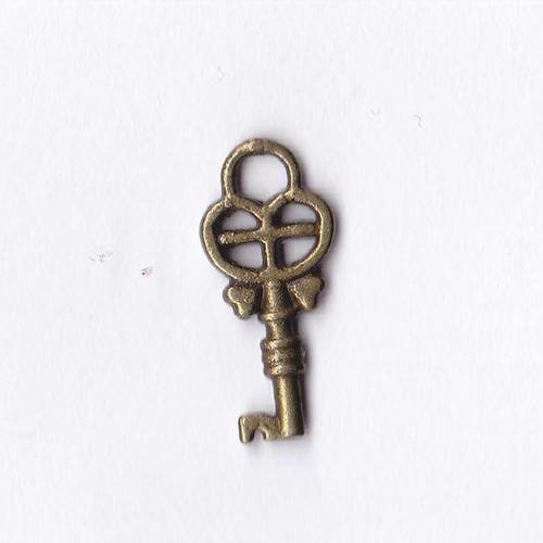 Breloque petite clé couleur bronze