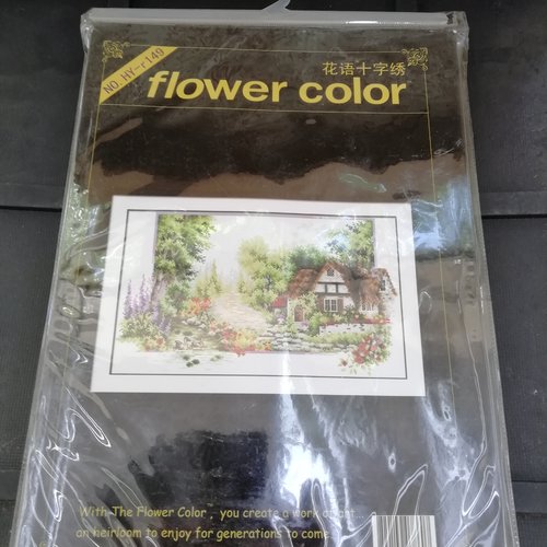 Kit point de croix flower color-- maison d'été
