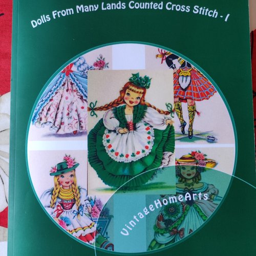 Livre dolls from mary lands counted cross stitch - tome 1
