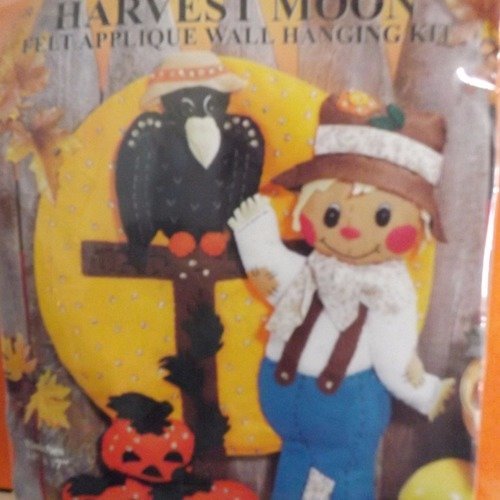 Décorations halloween, épouvantail et corbeau - kit feutrine appliquée 