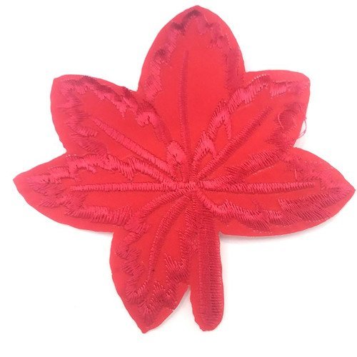 Thermocollant fleur d'érable rouge foncé - 11x10,4cm - applique a coudre