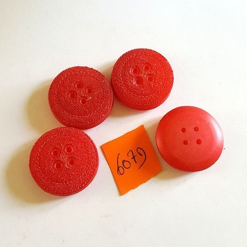 4 boutons résine rouge anciens - 25mm - 607d