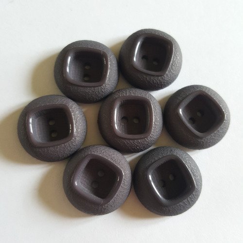 7 boutons résine gris - 21mm - 11n 