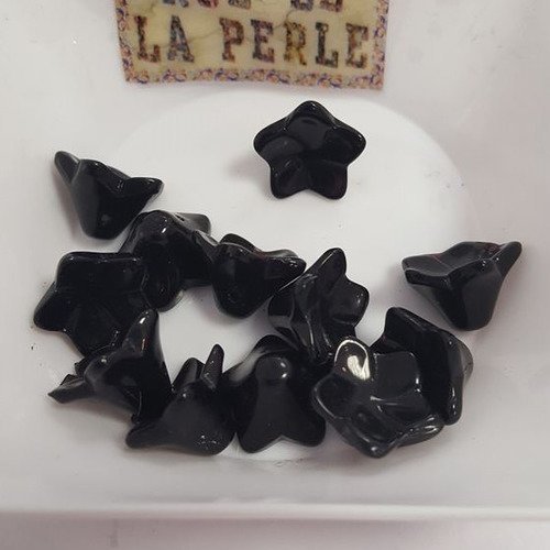 12 perles en verre noir - forme fleur 13x10mm