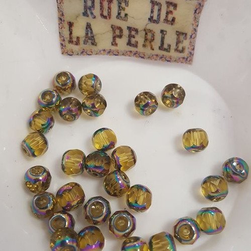 30 perles en verre a facette métallisé jaune - 6mm