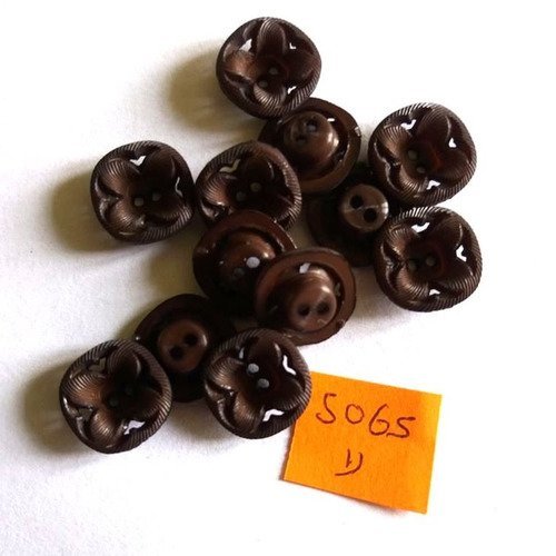 12 boutons résine marron - vintage - 12x12mm - 5065d