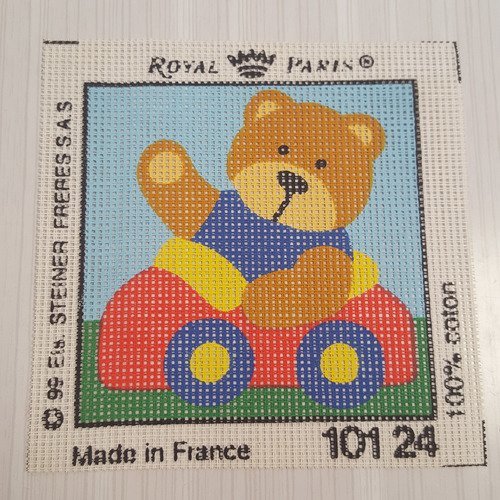 1 canevas "un ourson dans une voiture" - royal paris - taille de l'image 12x12cm 