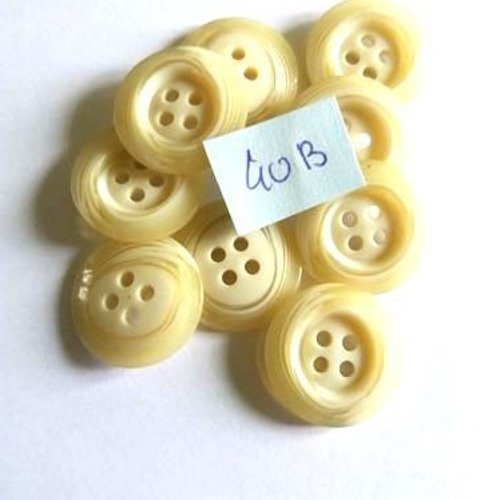 9 boutons en résine beige - 22mm - 40b