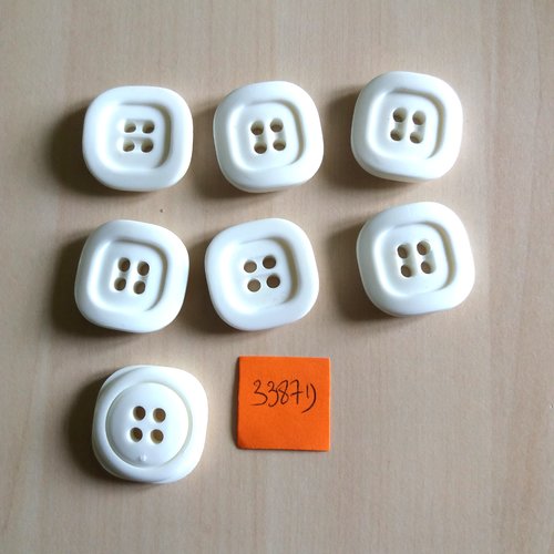 7 boutons en résine blanc - vintage - 25x25mm - 3387d