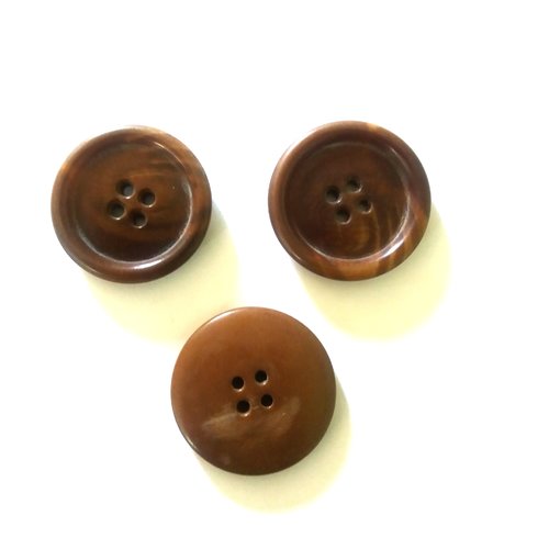 3 boutons en résine marron - ancien - 32mm - 311mp