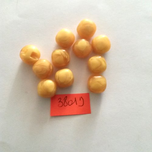 11 boutons en résine jaune - vintage - 11mm - 3801d