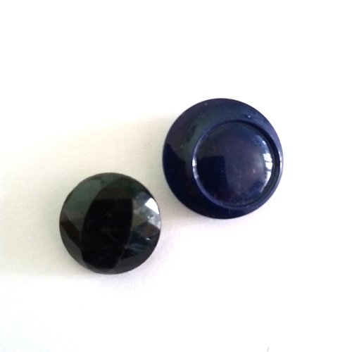 2 boutons en verre 1 noir et 1 bleu - ancien - 27mm et 23mm  - 647mp