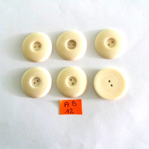6 boutons en résine blanc/crème - 27mm - ab12