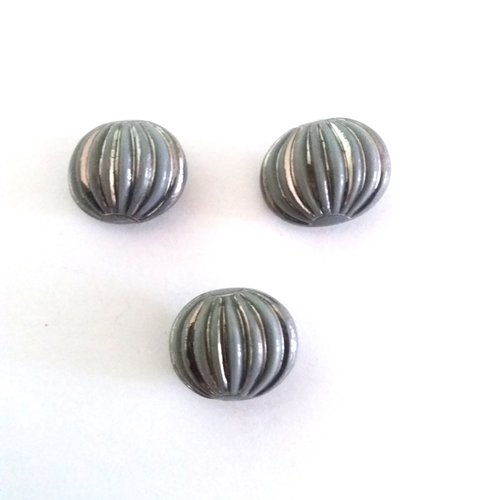 3 boutons en verre gris et argenté - ancien - 22x18mm - 679mp