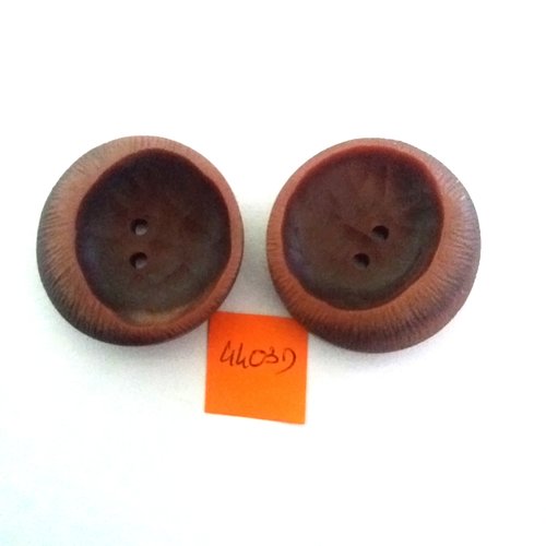 2 boutons en résine marron - vintage - 33mm - 4403d