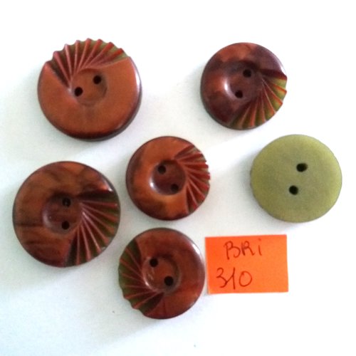 6 boutons en résine marron et vert - ancien - 22mm et 27mm - bri310