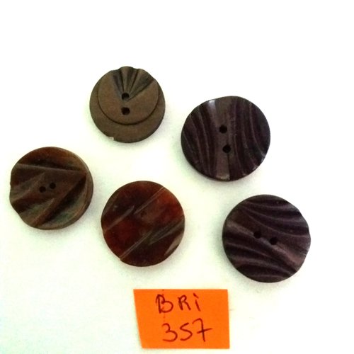 5 boutons en résine marron - ancien  -  entre 15 et 18mm - bri357