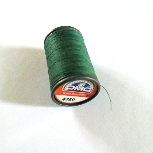 Bobine de fil a coudre tous textiles - vert col. 4759 - 500m - dmc