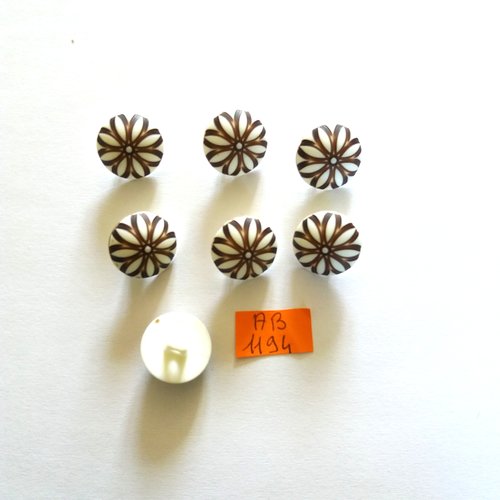 7 boutons en résine marron et blanc - rosace - 18mm - ab1194