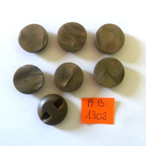 7 boutons en résine taupe - 18mm - ab1302