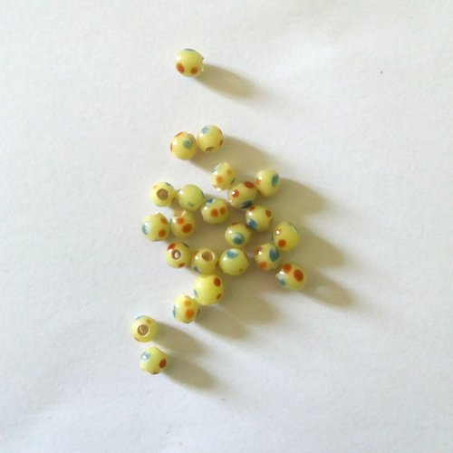23 perles en verre jaune et multicolore - ancien - taille diverse - 1105mp