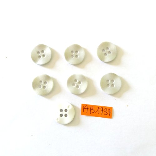 7 boutons en résine gris clair - 15mm - ab1737
