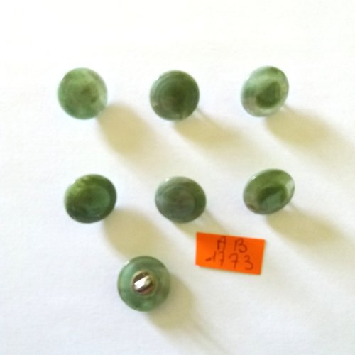 7 boutons en résine vert -  15mm - ab1773
