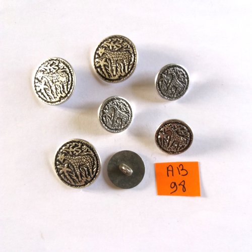 7 boutons en métal argenté - une girafe - 23mm et 17mm - ab98