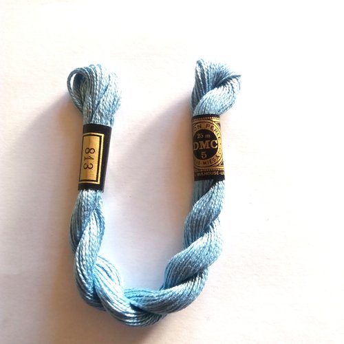 Échevette fil de coton perlé torsadé - dmc - bleu clair 813