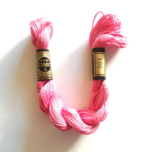 Échevette fil de coton perlé torsadé - dmc - rose 961