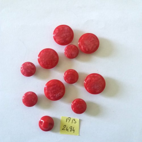 11 boutons en résine rouge - 18mm et 13mm - ab2484