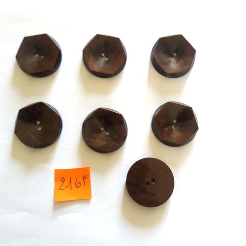 7 boutons en résine marron - 25mm - 216f