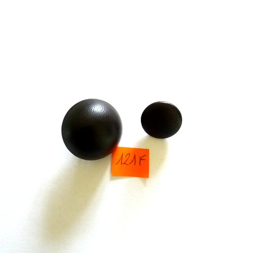 2 boutons en cuir marron - 28mm et 18mm - 121f