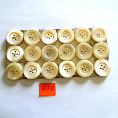 1 planche de 18 boutons en nacre ivoire - vintage - 22mm - 132f