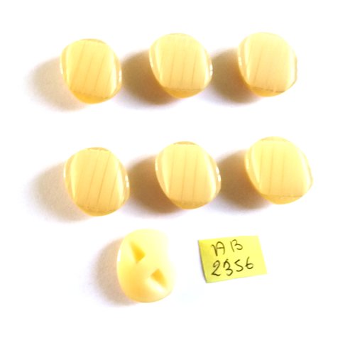 7 boutons en résine beige - 19x23mm - ab2356