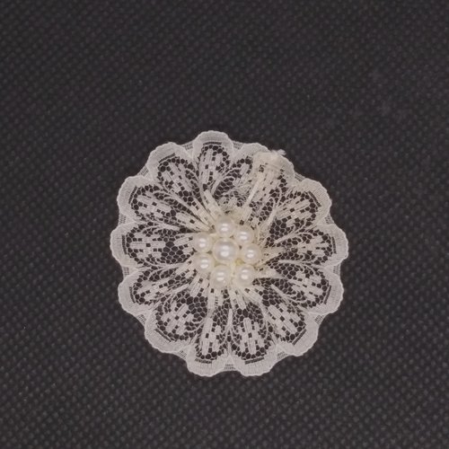 Thermocollant - fleur écru + perle - 45mm - écusson à coudre - e120