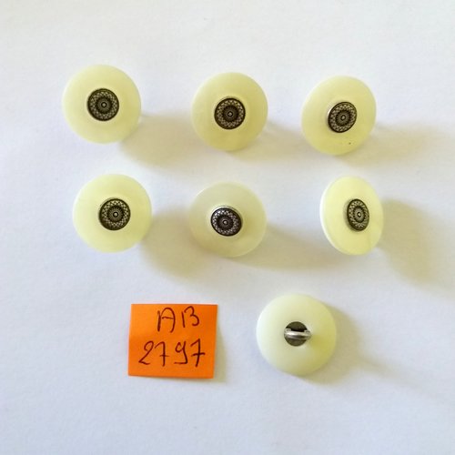 7 boutons en résine ivoire et métal argenté - 18mm - ab2797