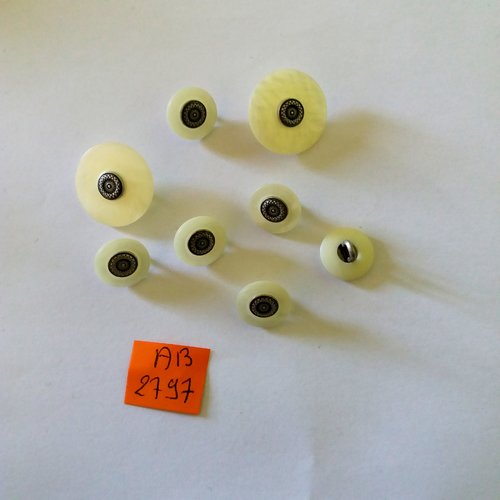 8 boutons en résine ivoire et métal argenté - 22mm et 14mm - ab2797