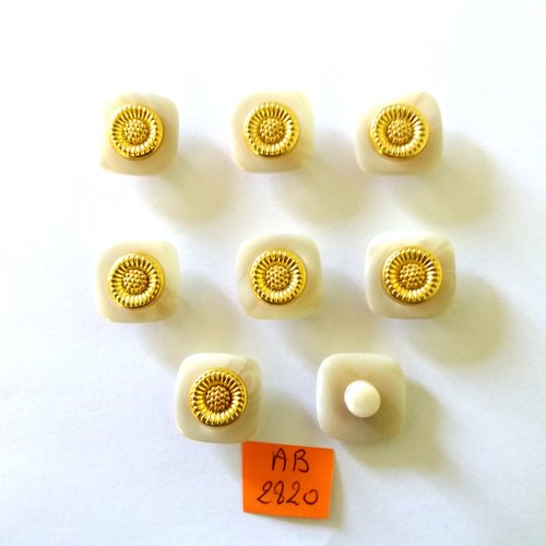 8 boutons en résine beige  et doré - 19x19mm - ab2820