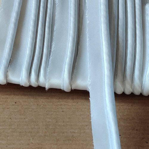 Passepoil satin blanc - 12mm - vendu au mètre - p21