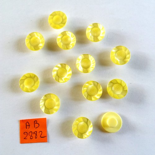 13 boutons en résine jaune - 14mm - ab2882