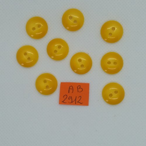 11 boutons en résine jaune - 8mm - ab2885